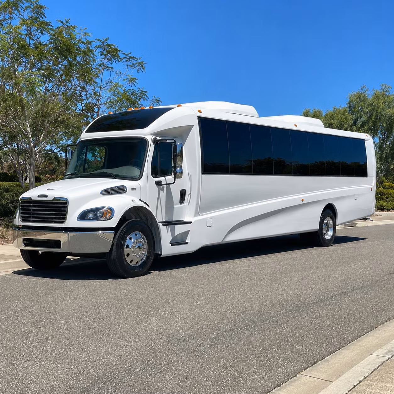 durham 28 passenger minibus rental