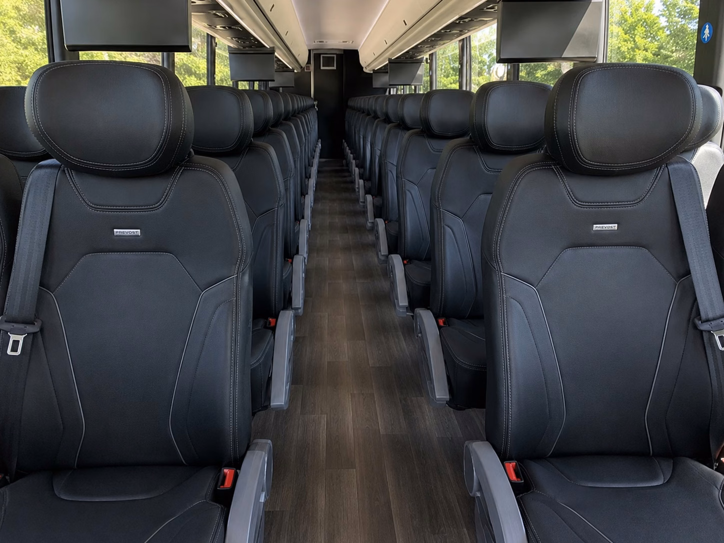 shuttle your wedding guests between durham hotels and your ceremony venue without the headache